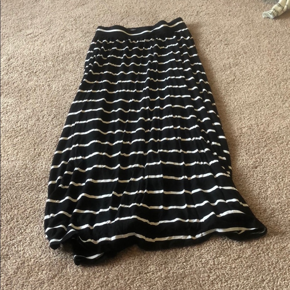 Black and white Cherokee maxi skirt.